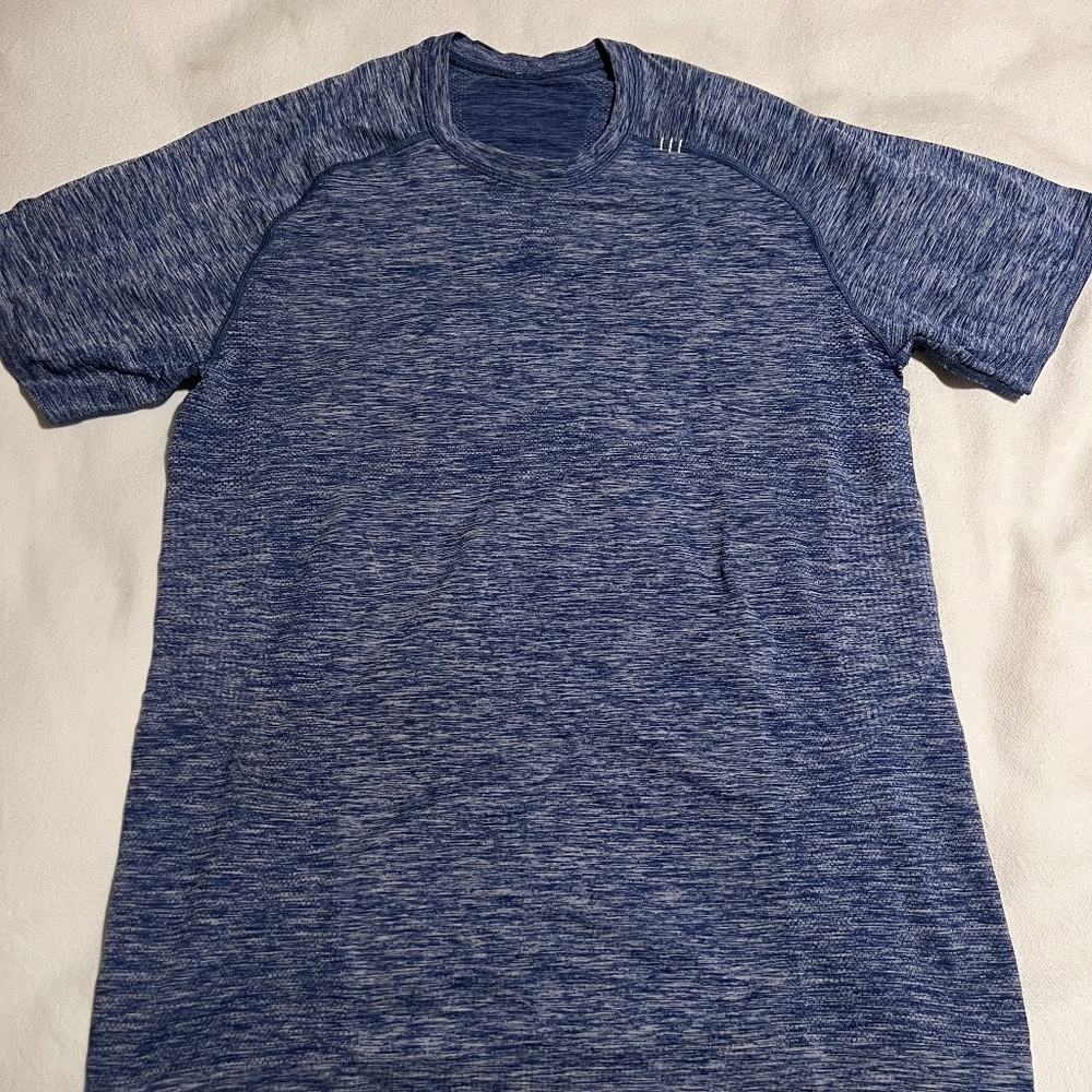 Lululemon Metal Vent Tech - Medium - Heathered Blue